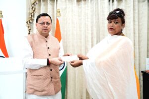उत्तरकाशी व चमोली आपदा पीड़ितों के लिए रजनी रावत का बड़ा योगदान, 11 लाख रुपये एवं एक माह का वेतन मुख्यमंत्री राहत कोष में दिया सहयोग